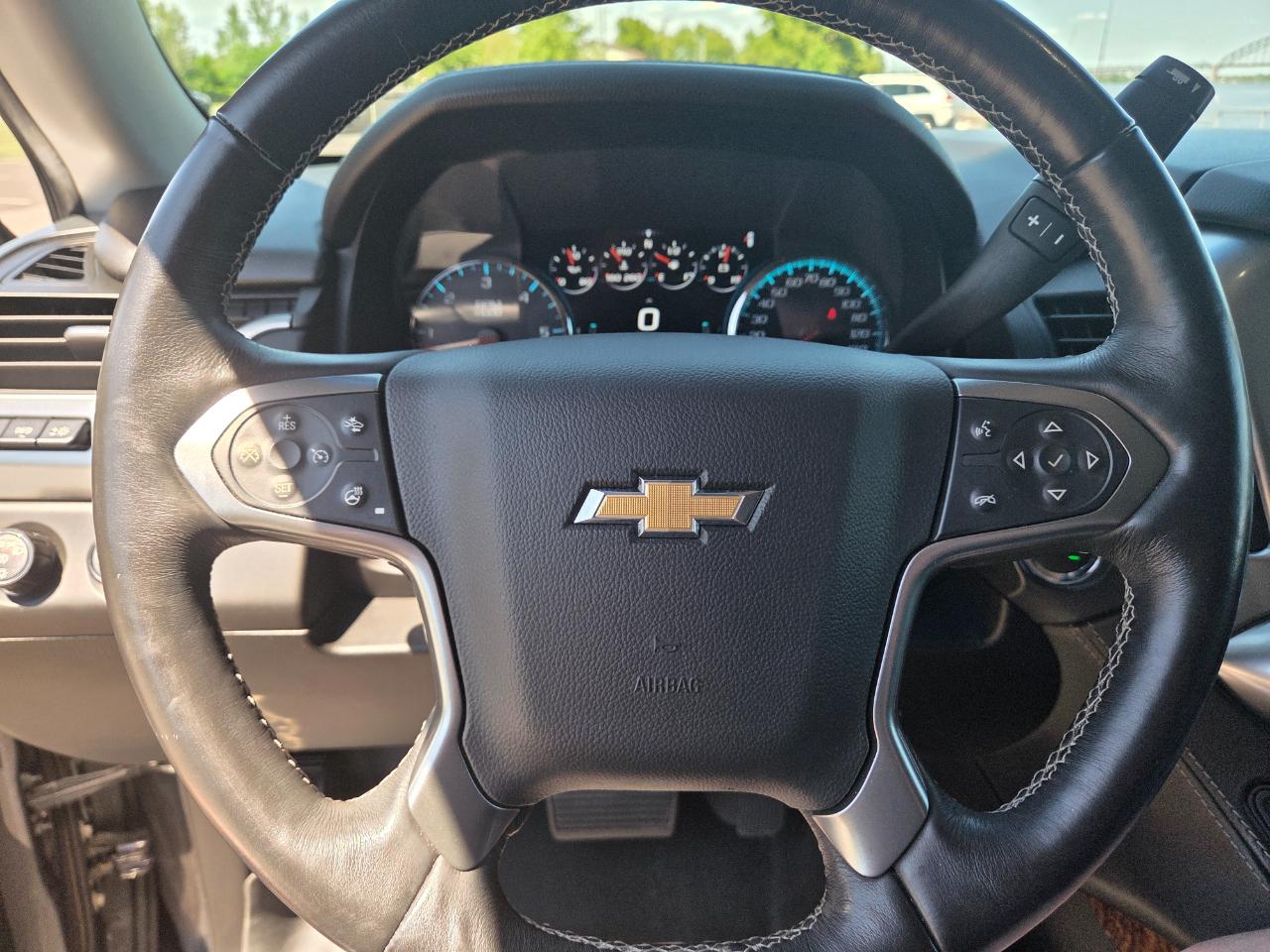 Chevrolet Suburban  2017