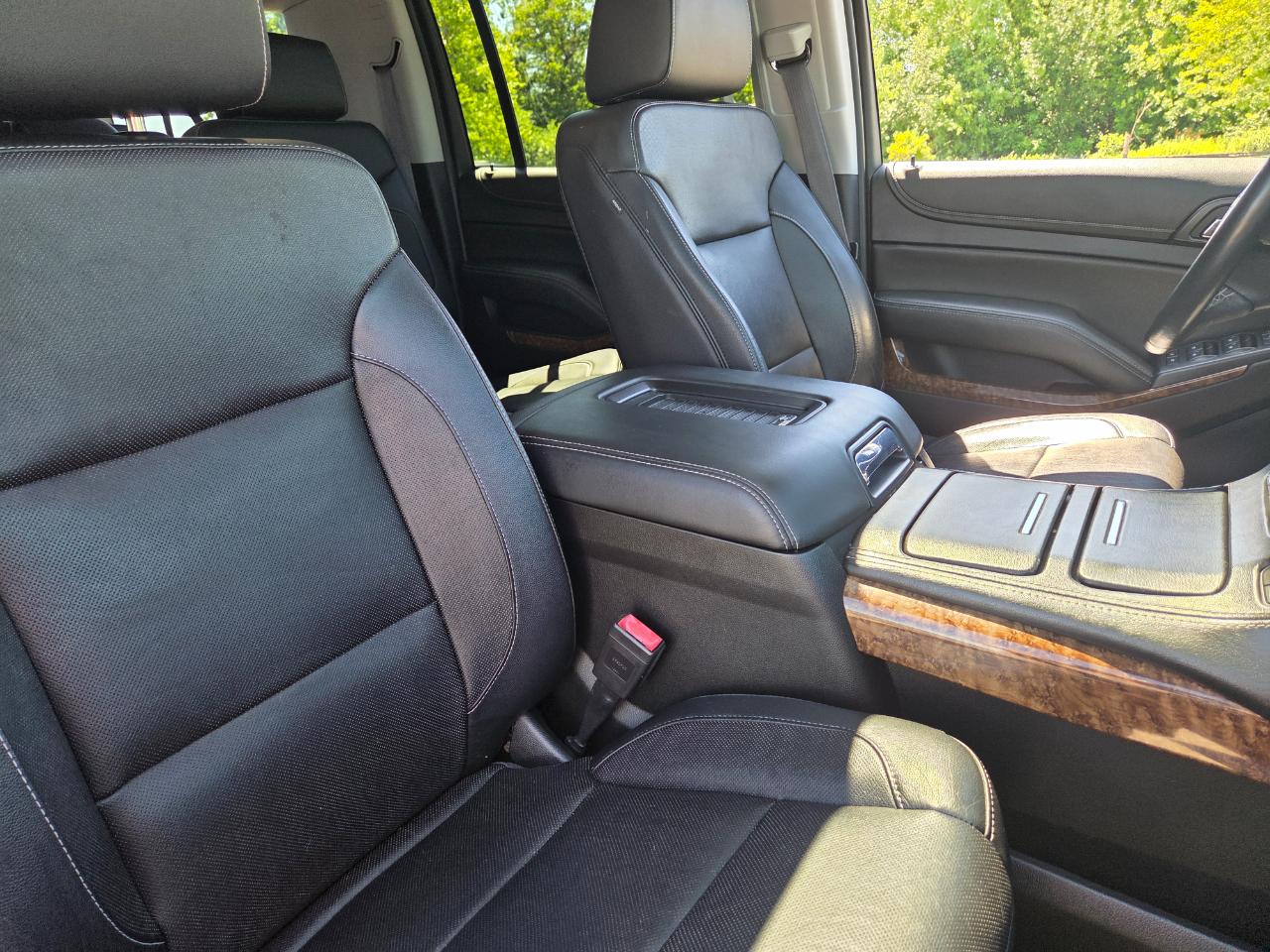 Chevrolet Suburban  2017