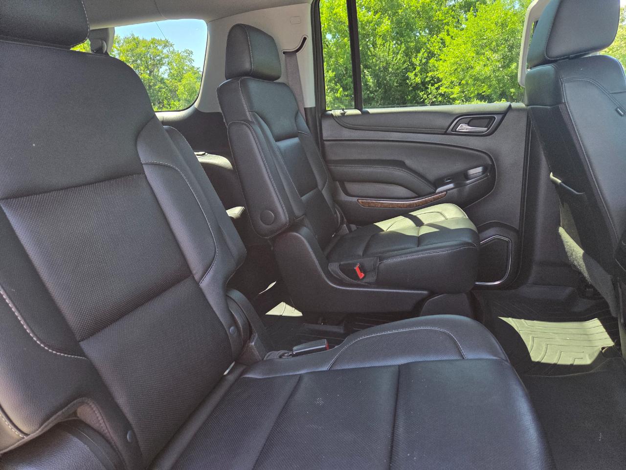 Chevrolet Suburban  2017