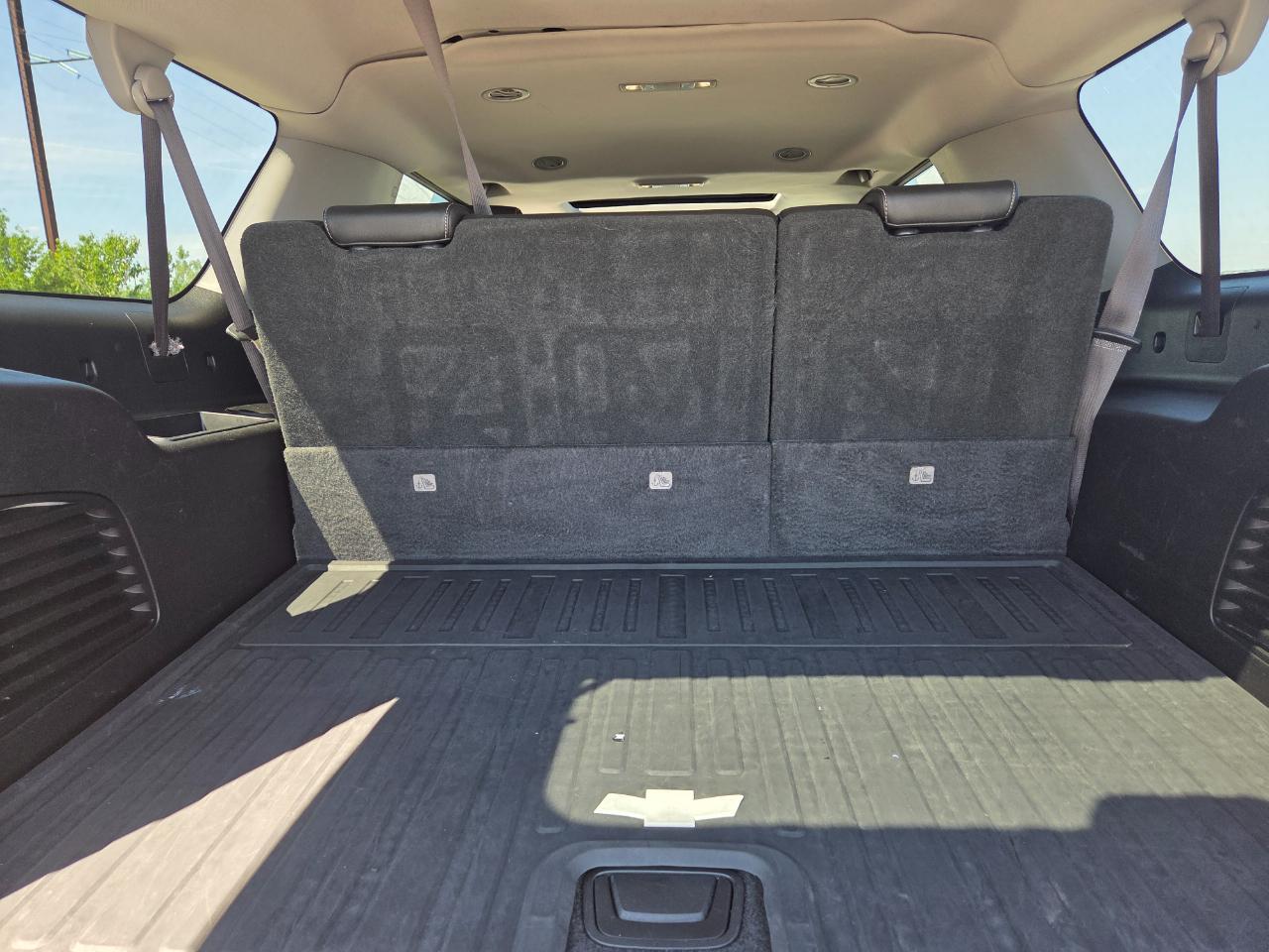 Chevrolet Suburban  2017