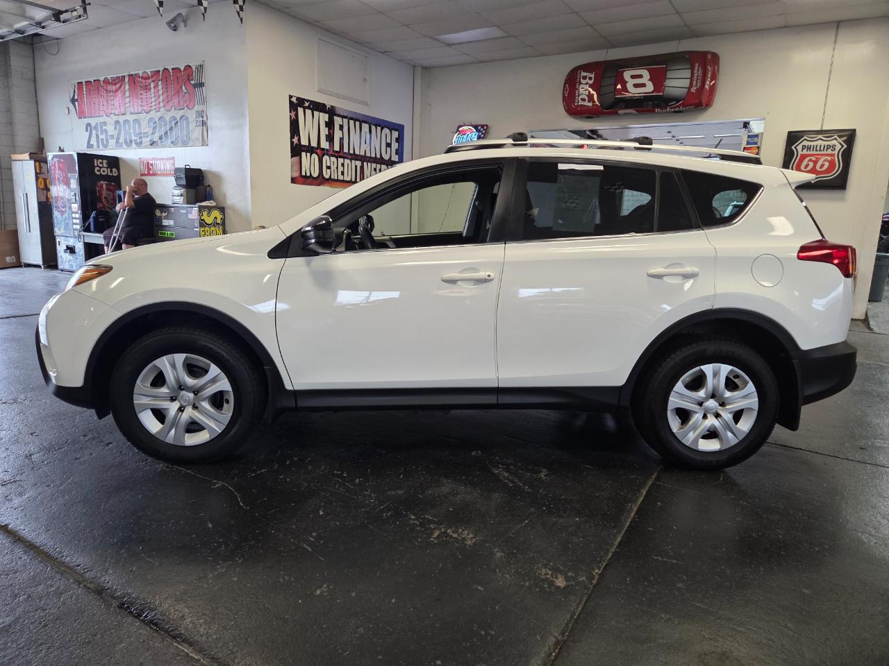 Toyota RAV4  2015