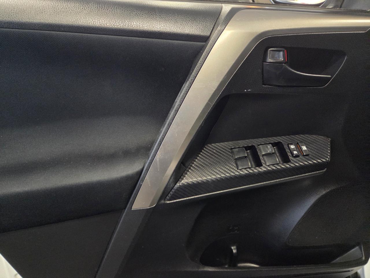 Toyota RAV4  2015