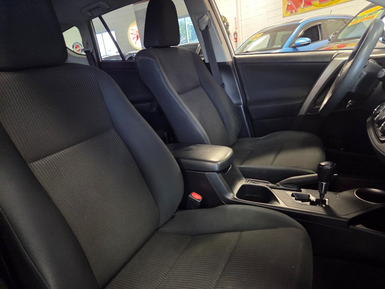 Toyota RAV4  2015