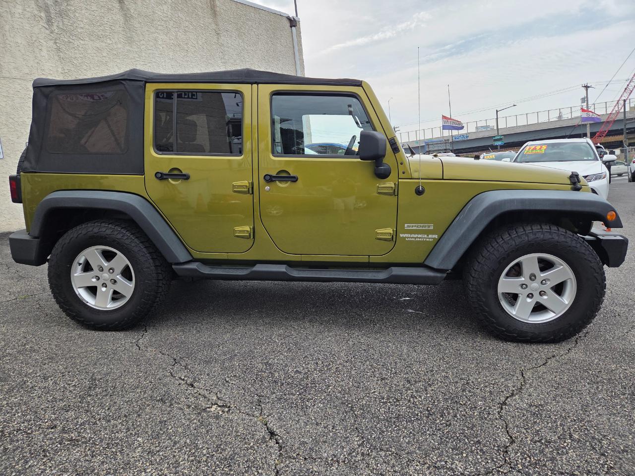 Jeep Wrangler Unlimited  2010