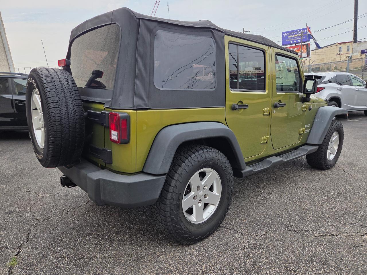 Jeep Wrangler Unlimited  2010