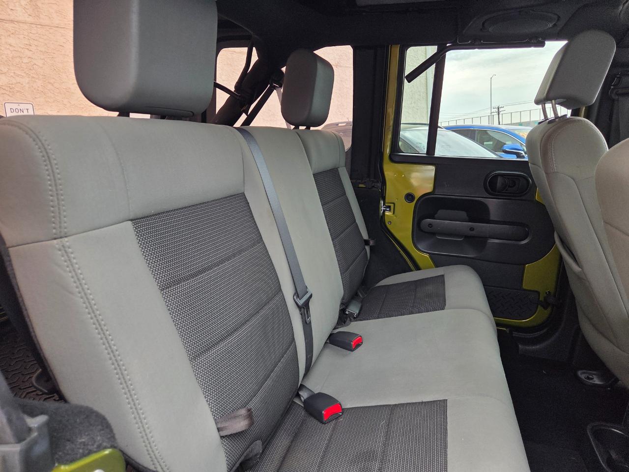 Jeep Wrangler Unlimited  2010