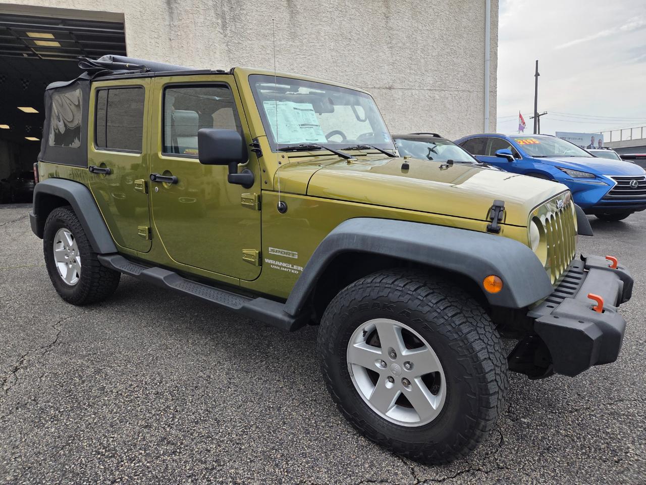 Jeep Wrangler Unlimited  2010