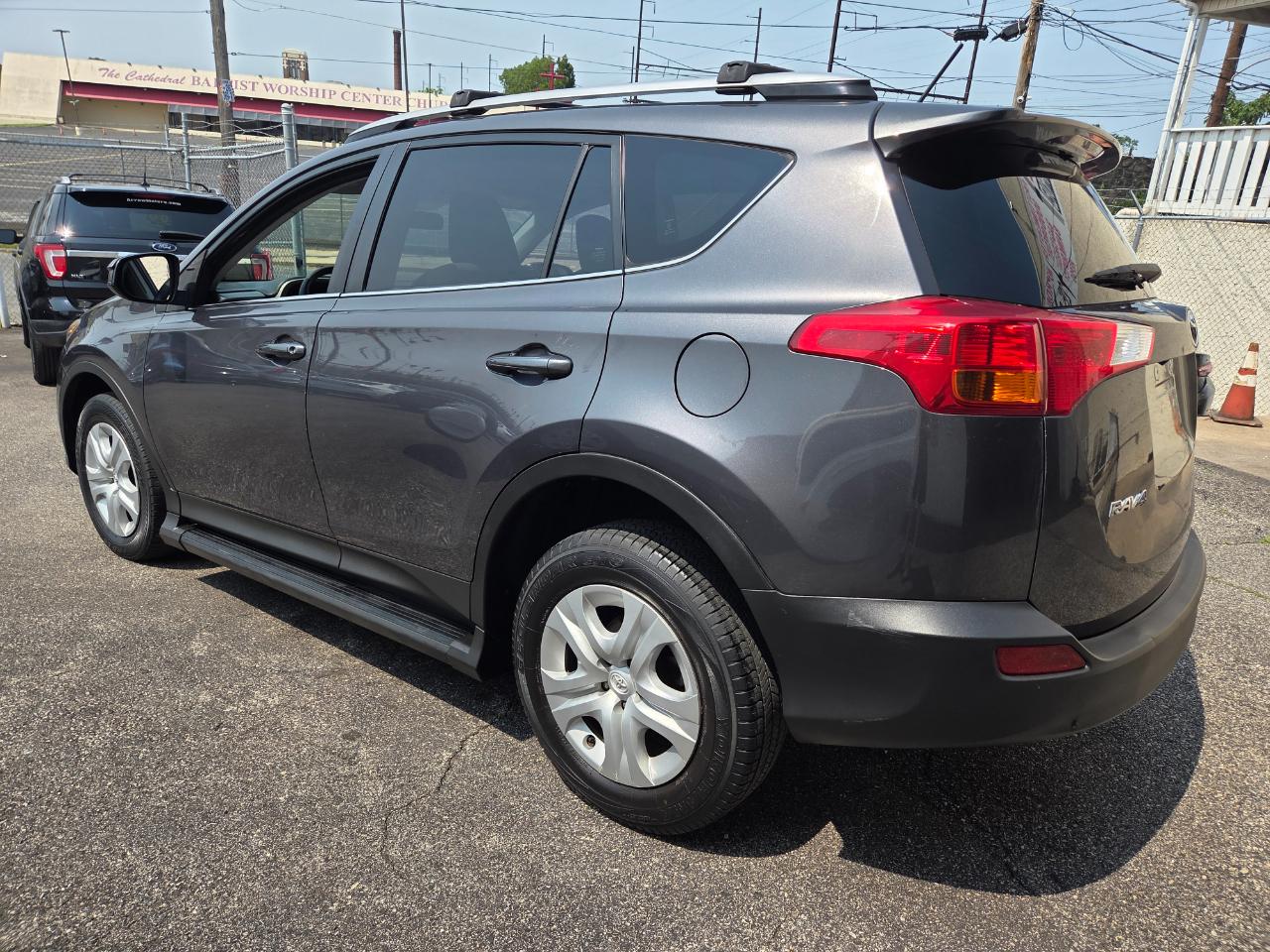 Toyota RAV4  2015