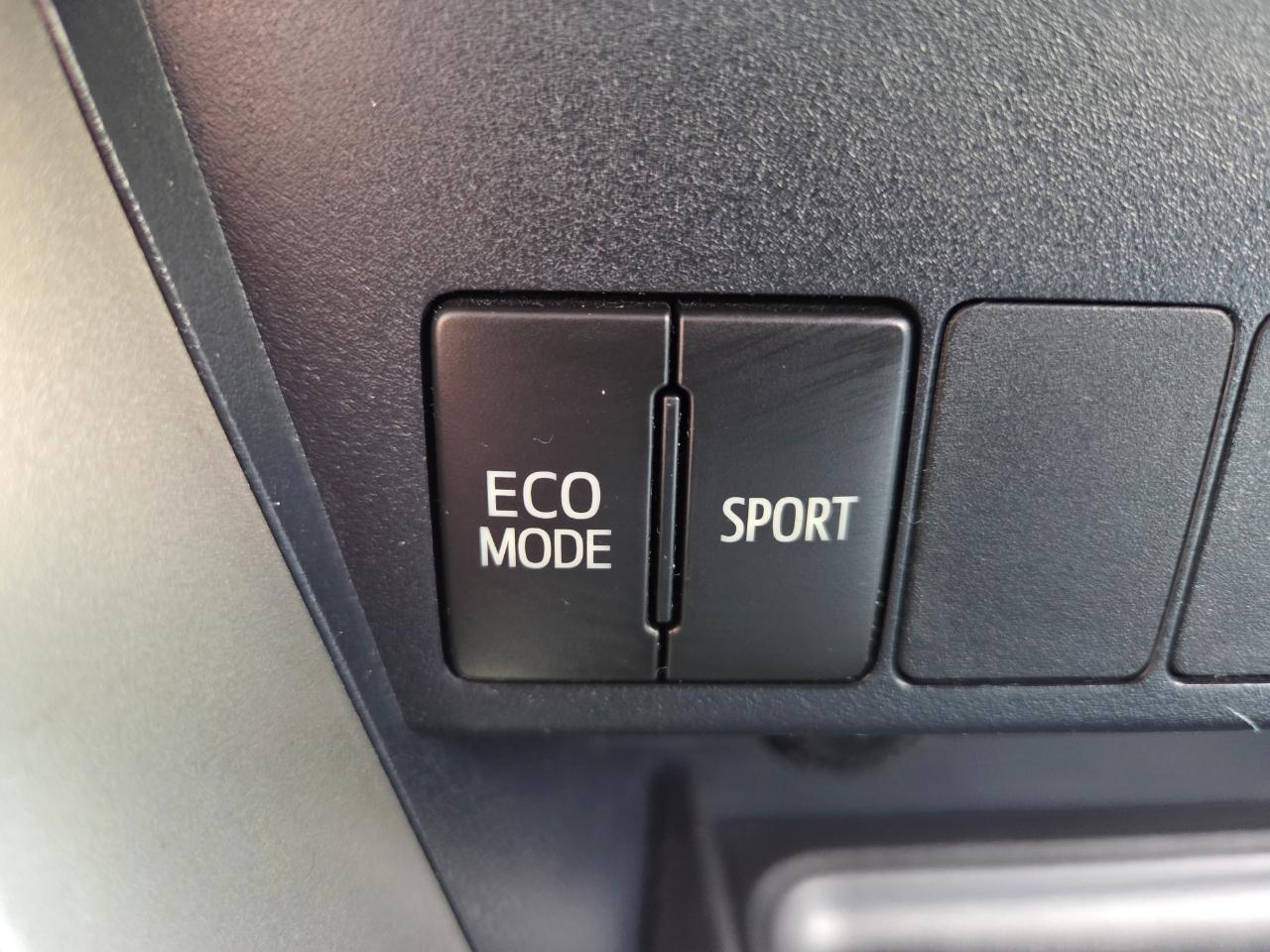 Toyota RAV4  2015