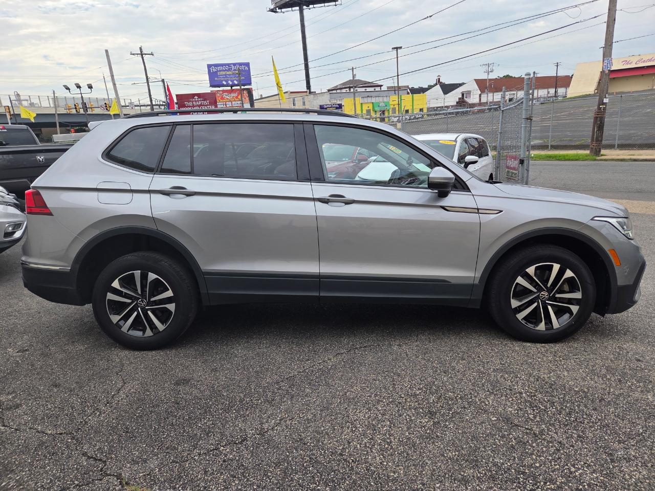 Volkswagen Tiguan  2022