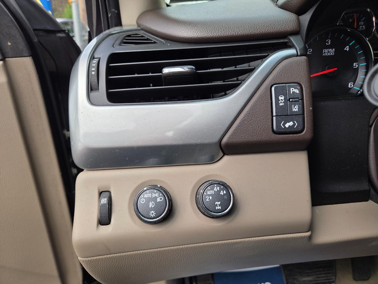 Chevrolet Tahoe  2015