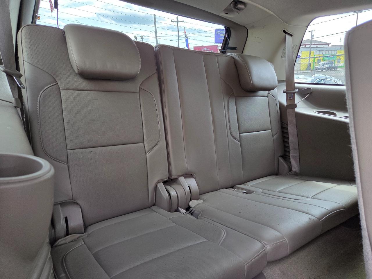 Chevrolet Tahoe  2015