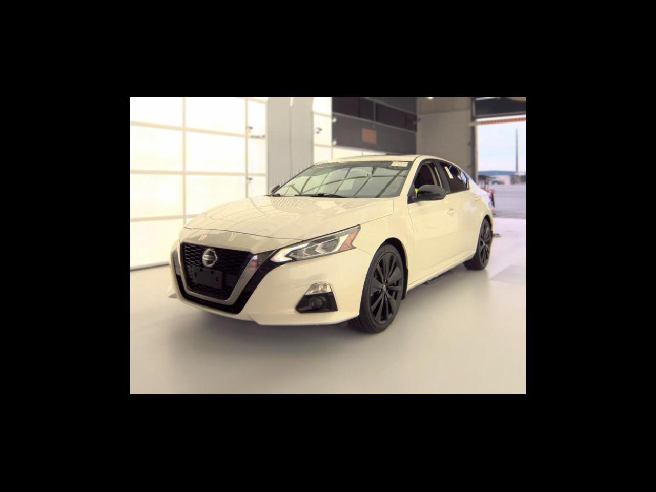 Nissan Altima  2022