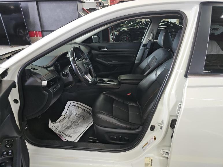 Nissan Altima  2022