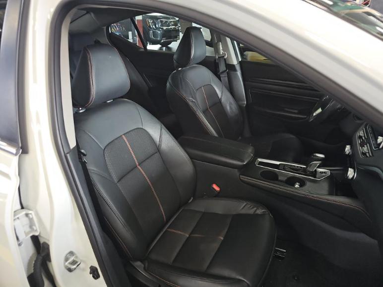 Nissan Altima  2022