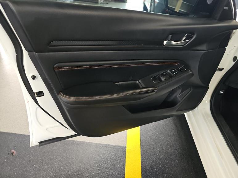 Nissan Altima  2022