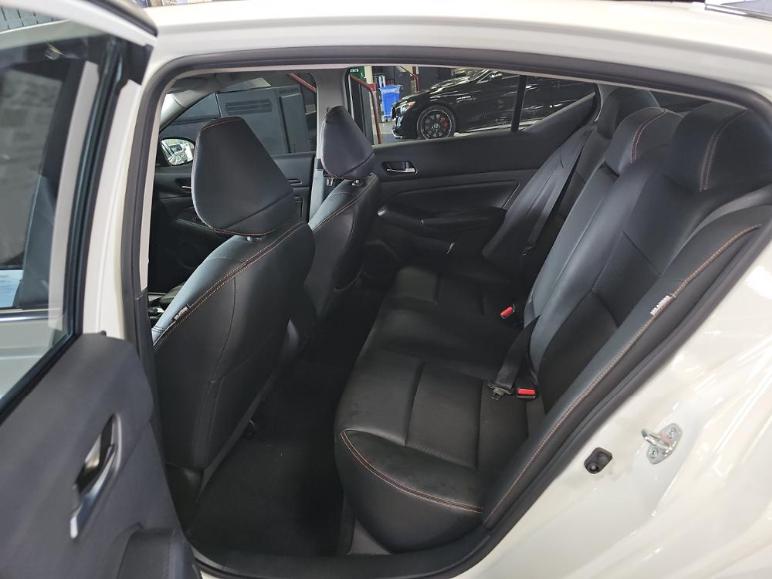 Nissan Altima  2022