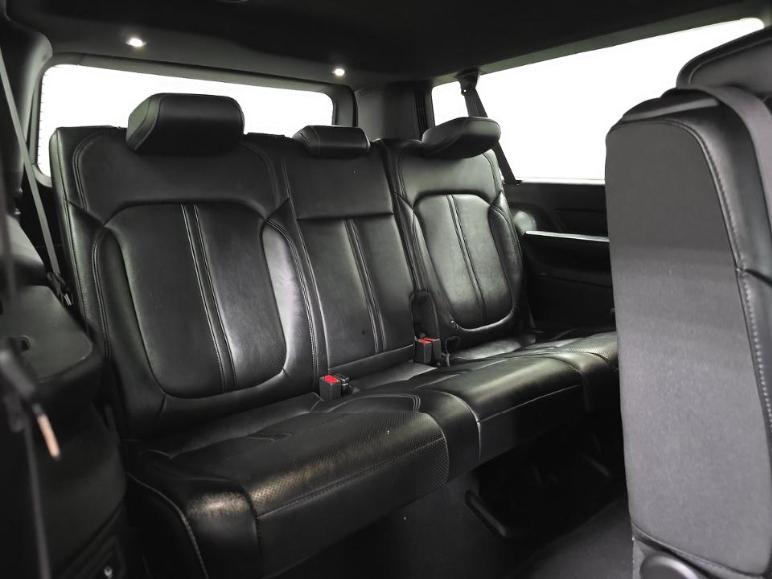 Jeep Wagoneer L  2024