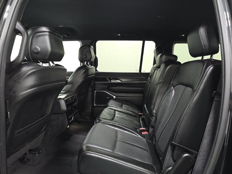 Jeep Wagoneer L  2024