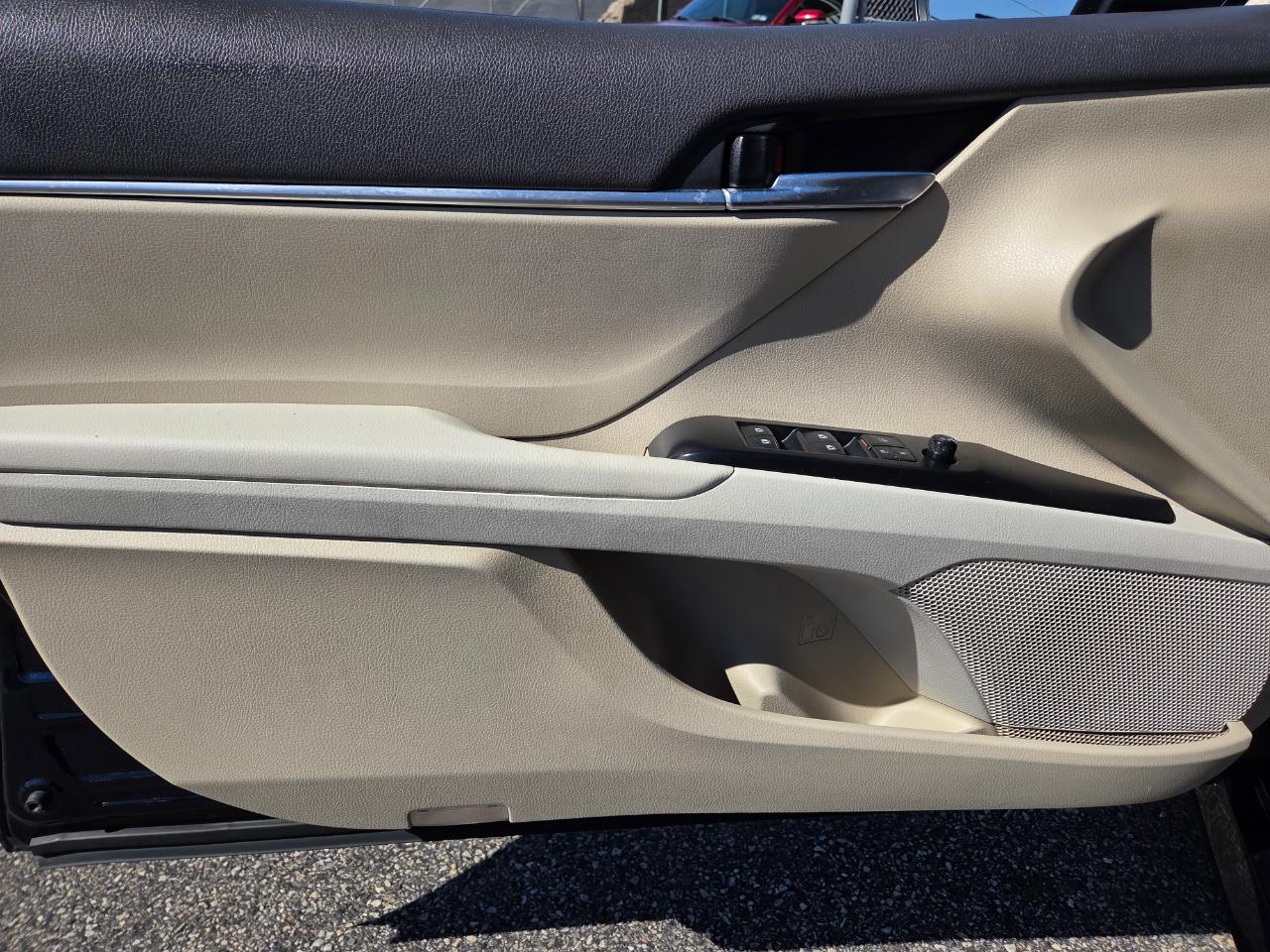 Toyota Camry  2018