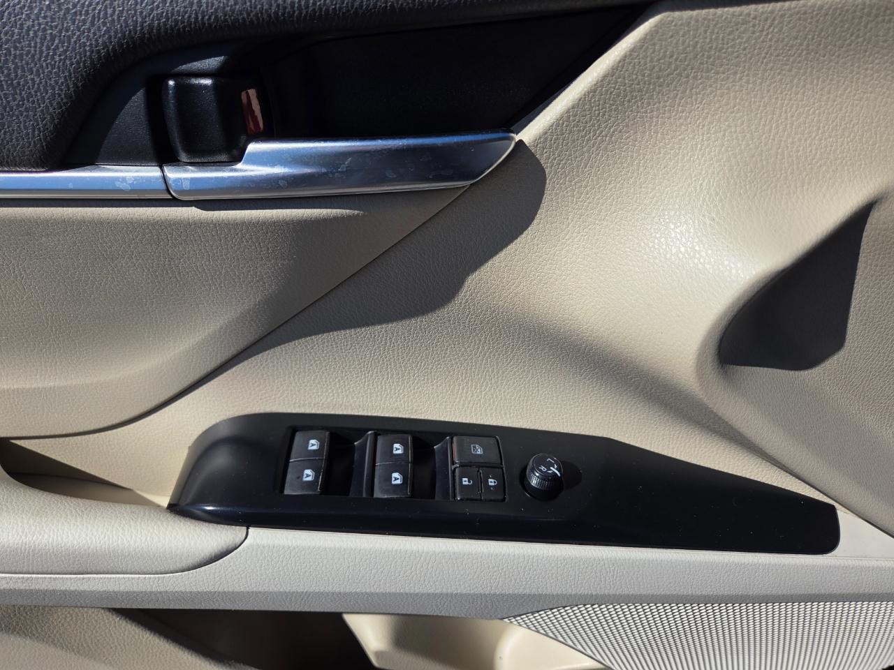 Toyota Camry  2018
