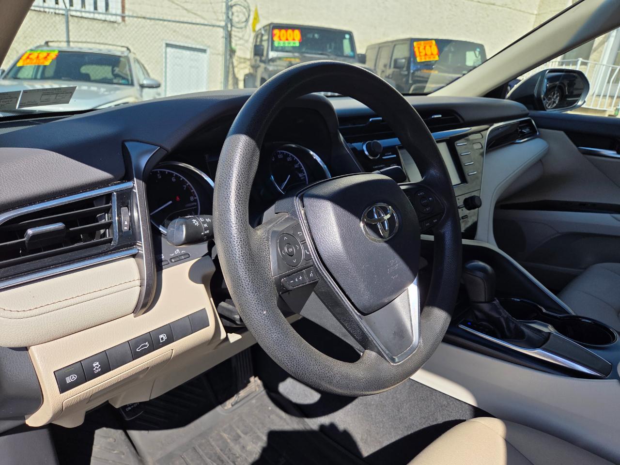 Toyota Camry  2018