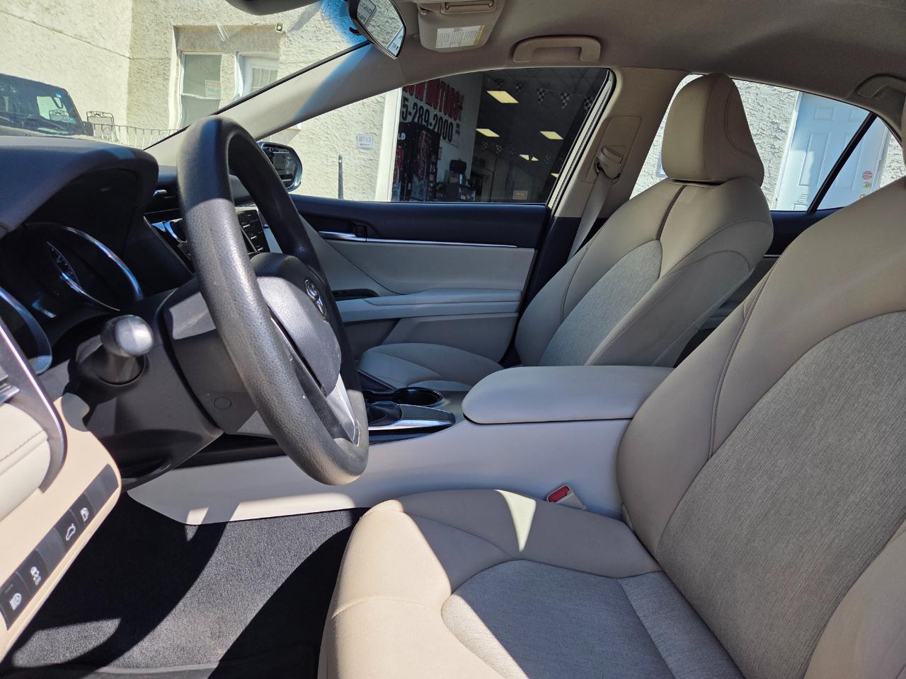 Toyota Camry  2018