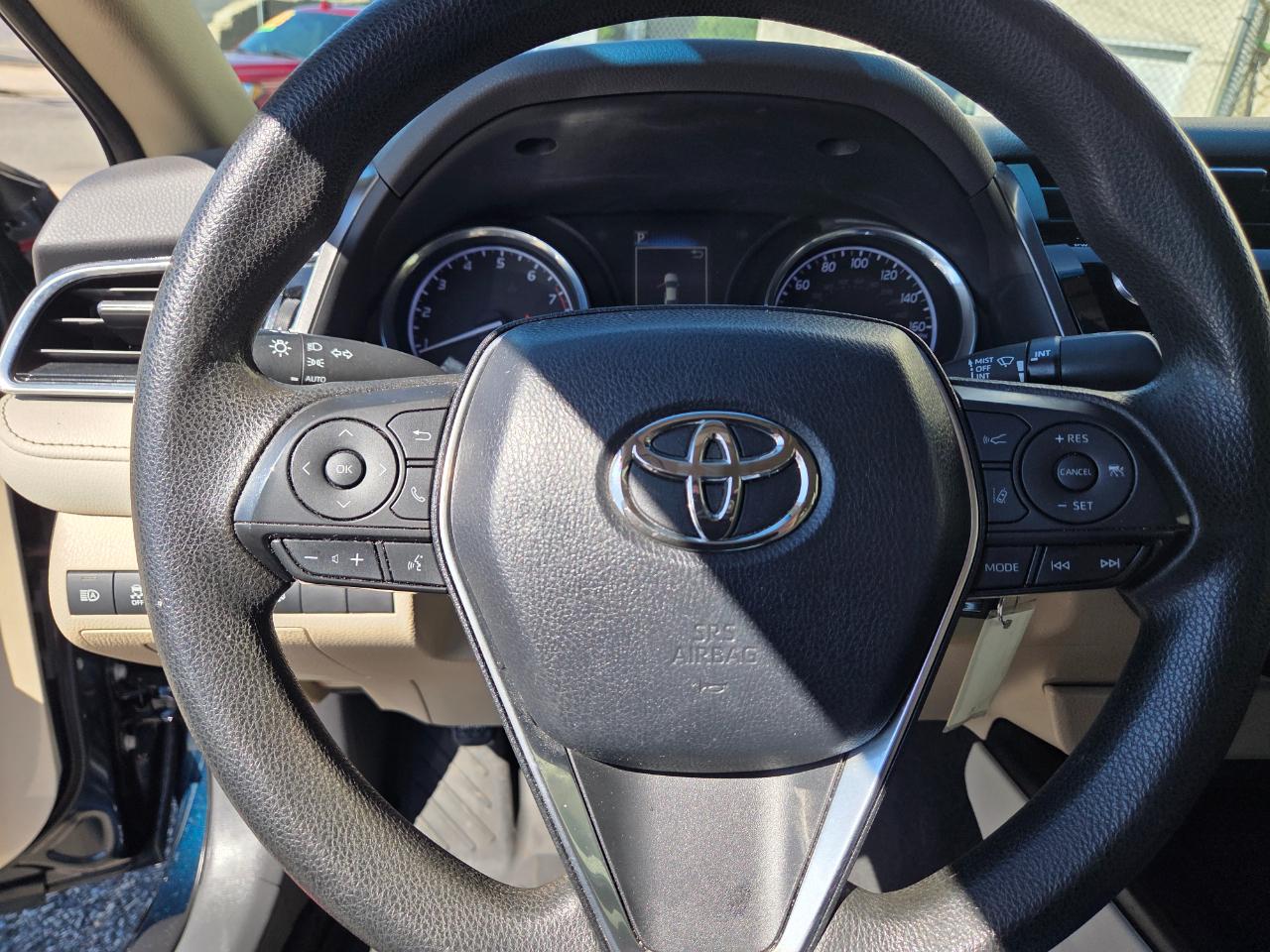 Toyota Camry  2018