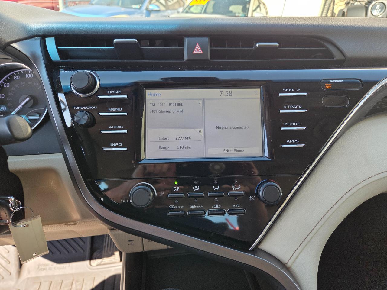 Toyota Camry  2018
