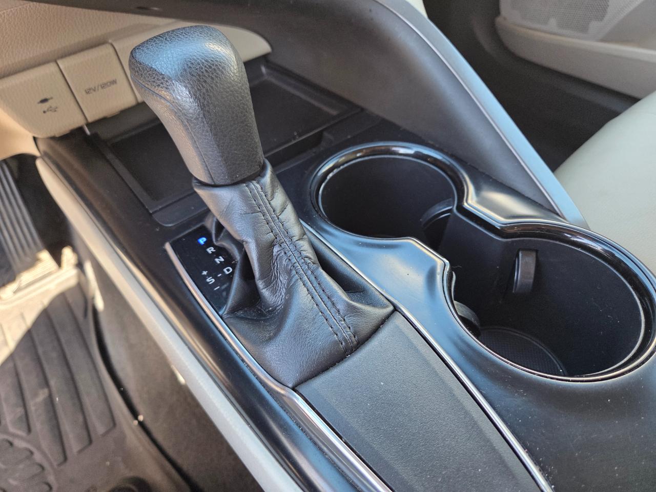 Toyota Camry  2018