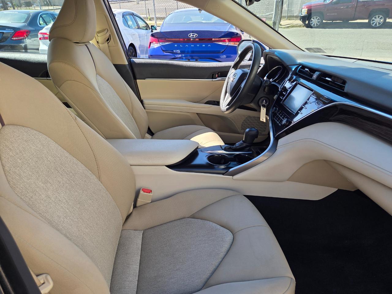 Toyota Camry  2018