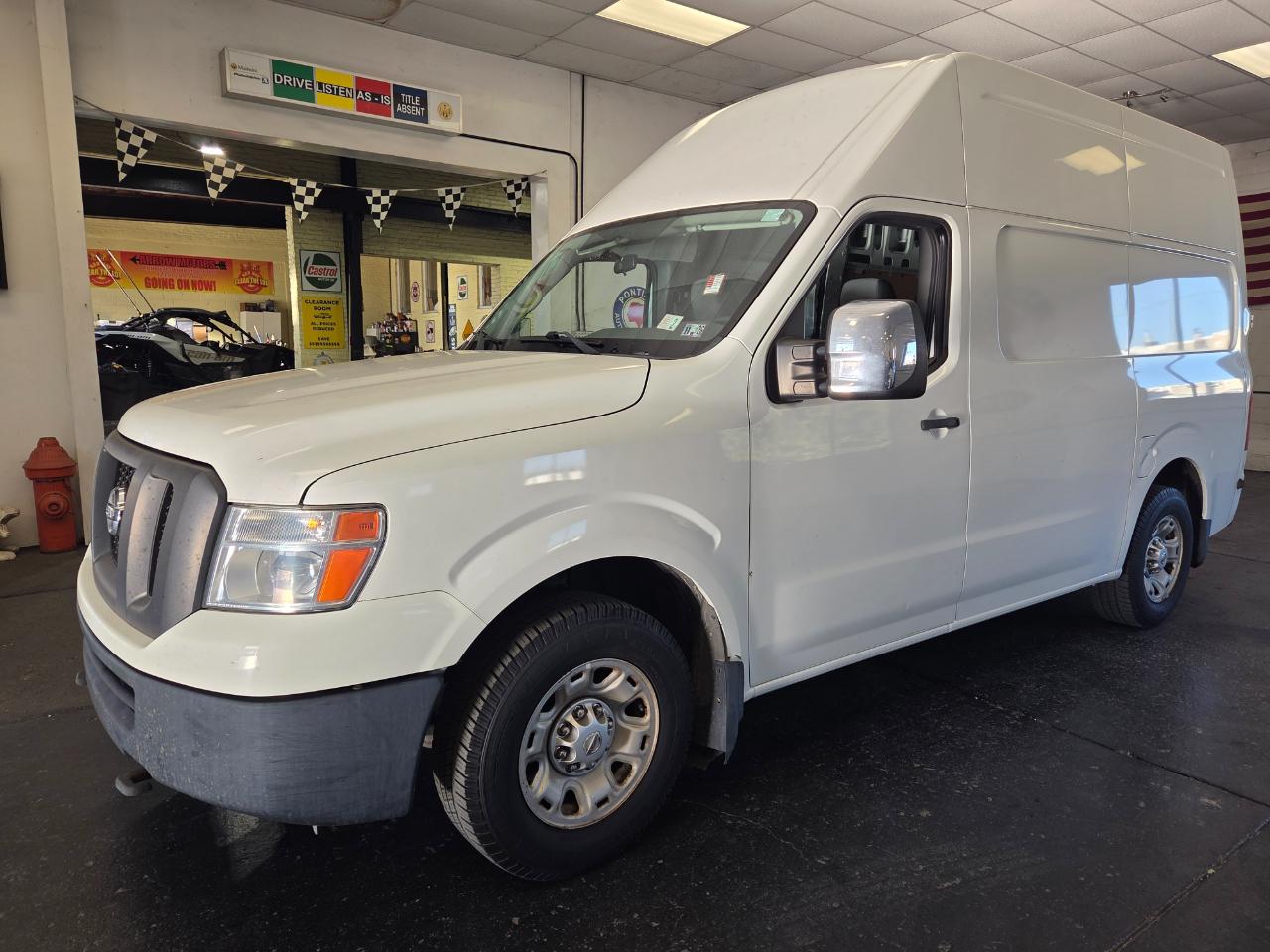 Nissan NV  2016