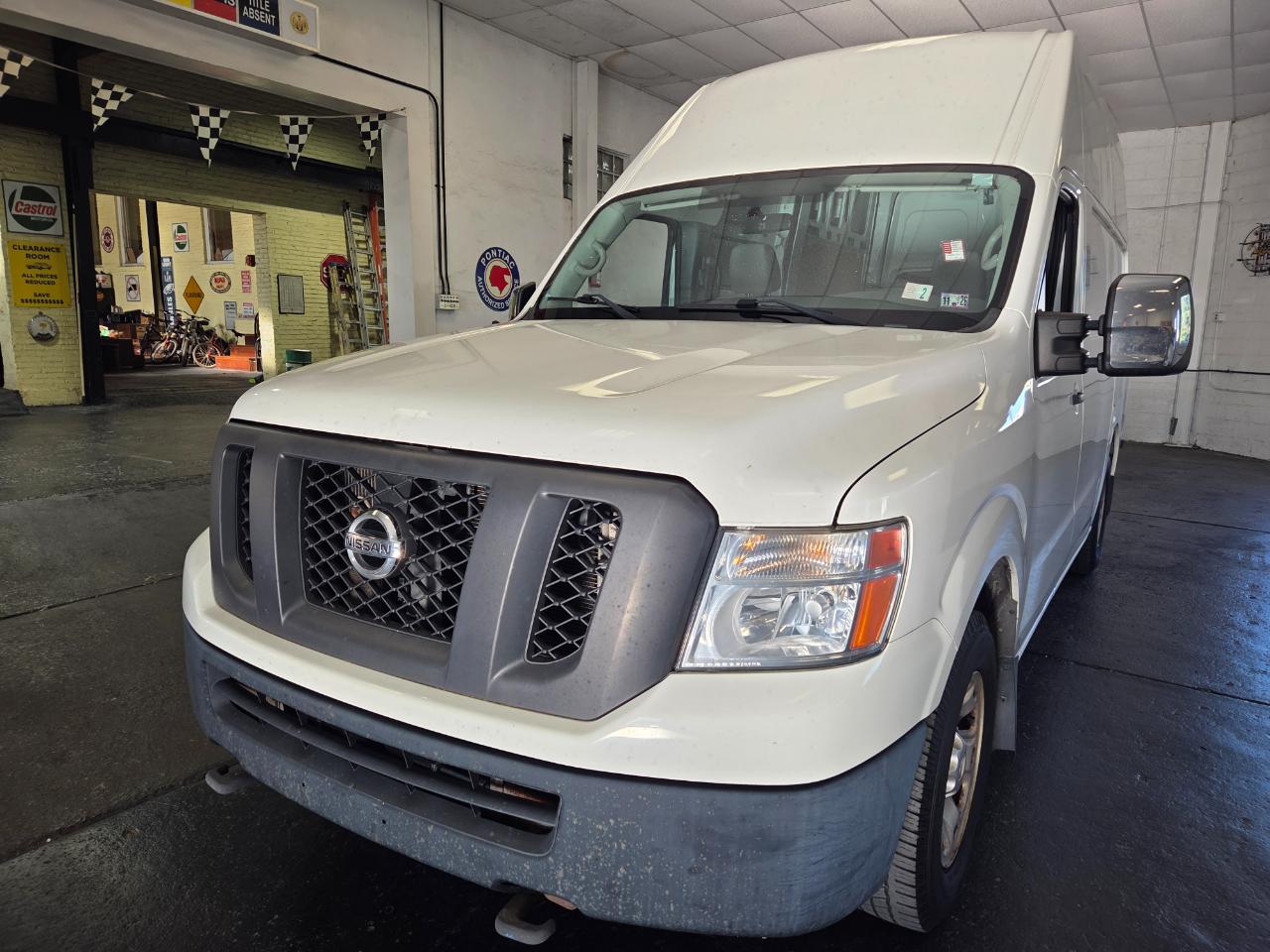 Nissan NV  2016