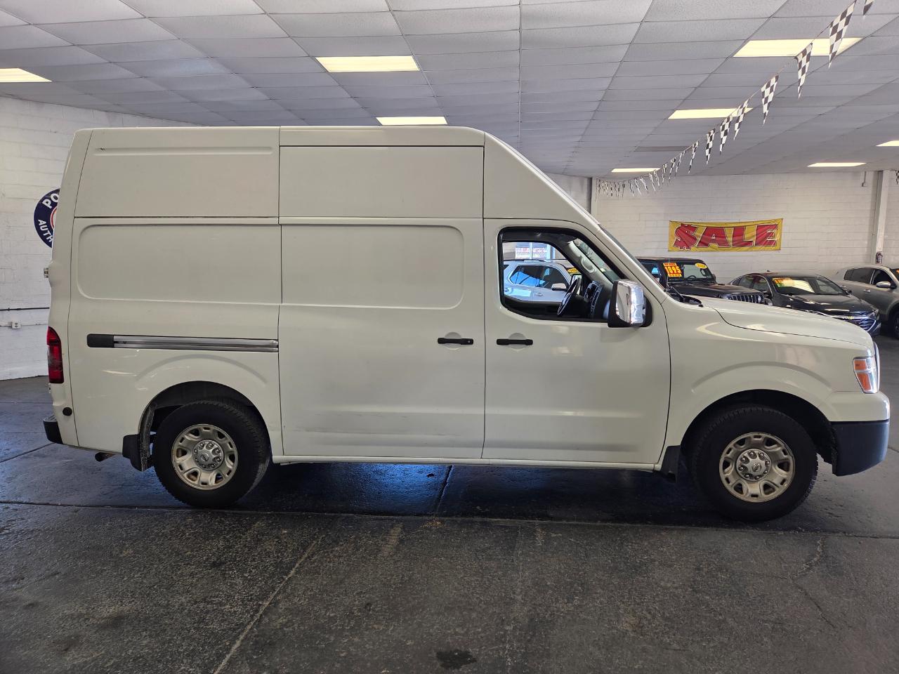 Nissan NV  2016