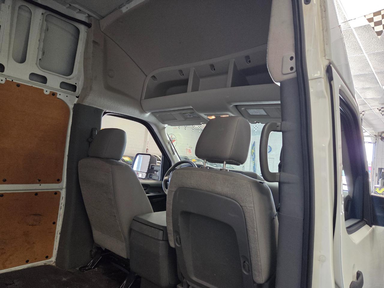Nissan NV  2016