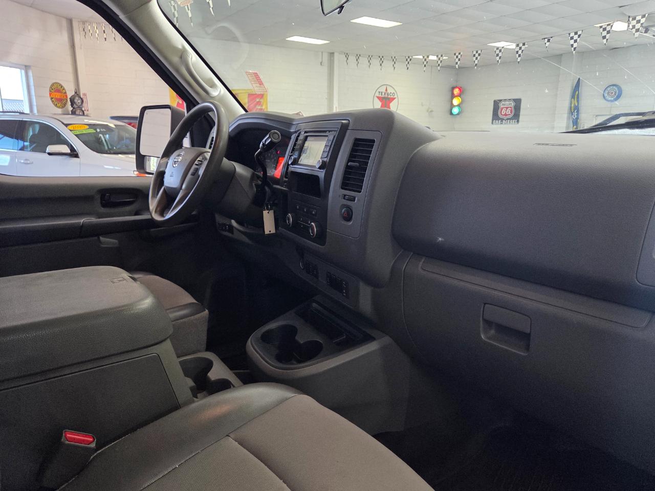 Nissan NV  2016