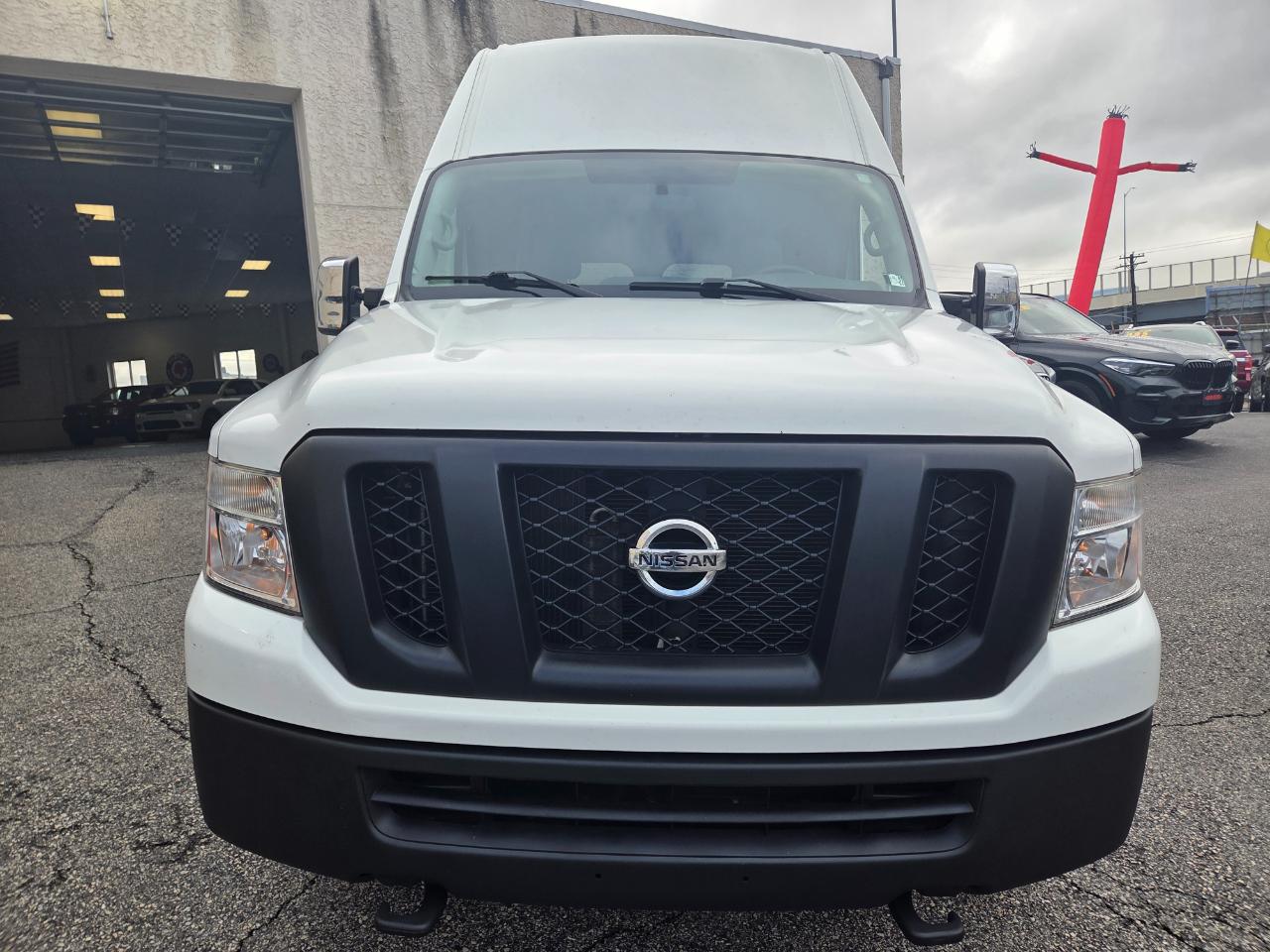 Nissan NV  2016