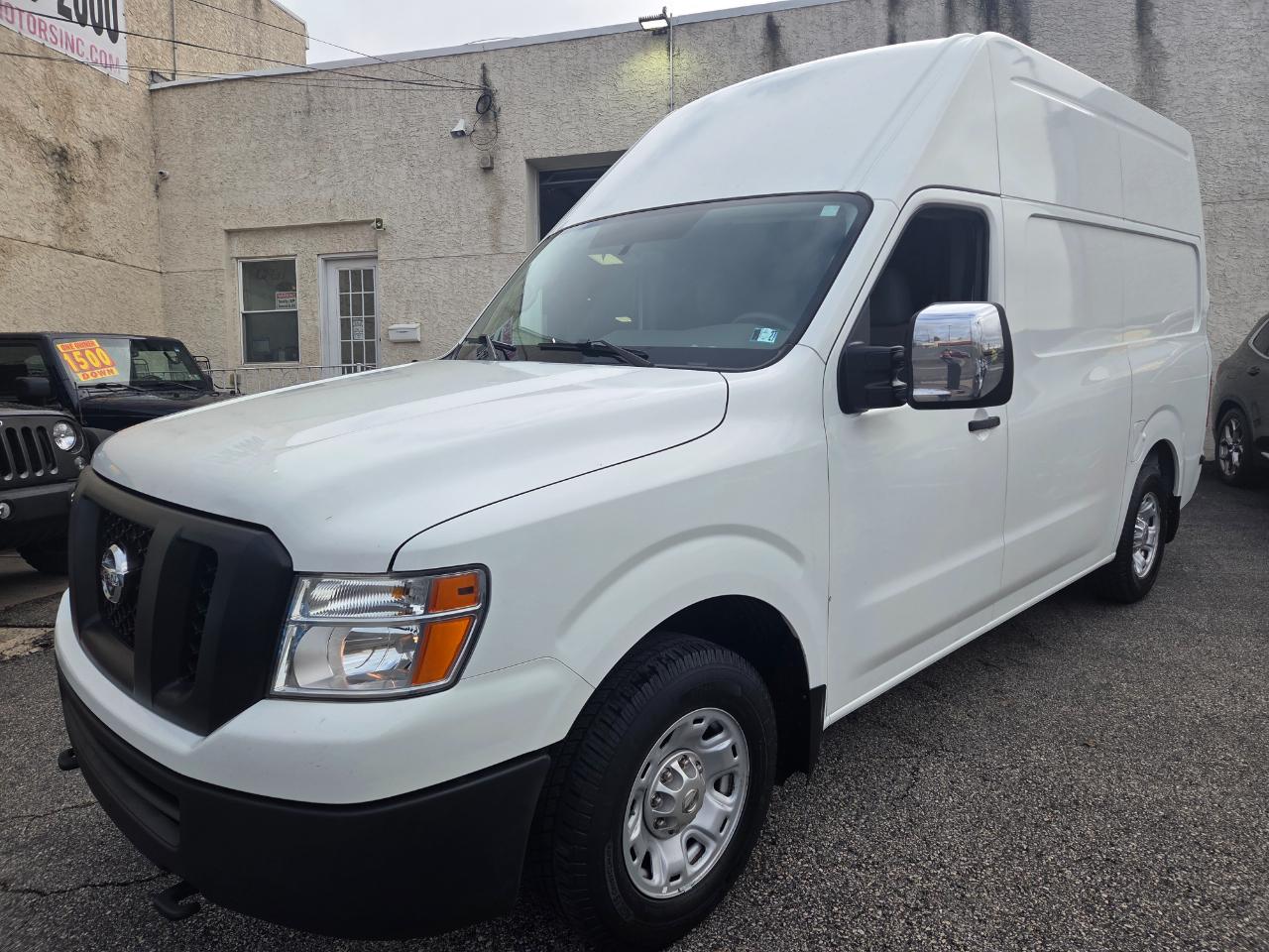 Nissan NV  2016