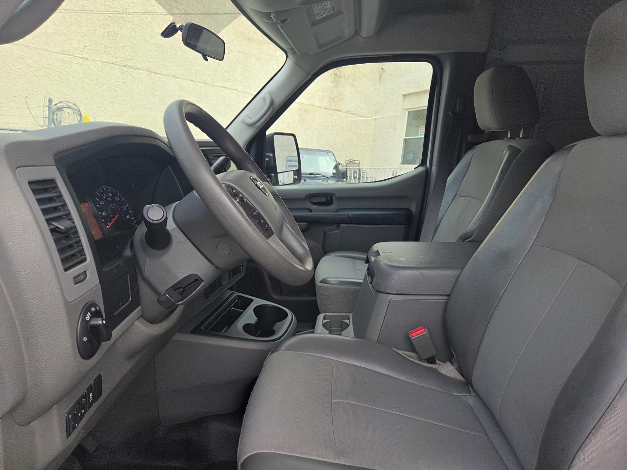 Nissan NV  2016