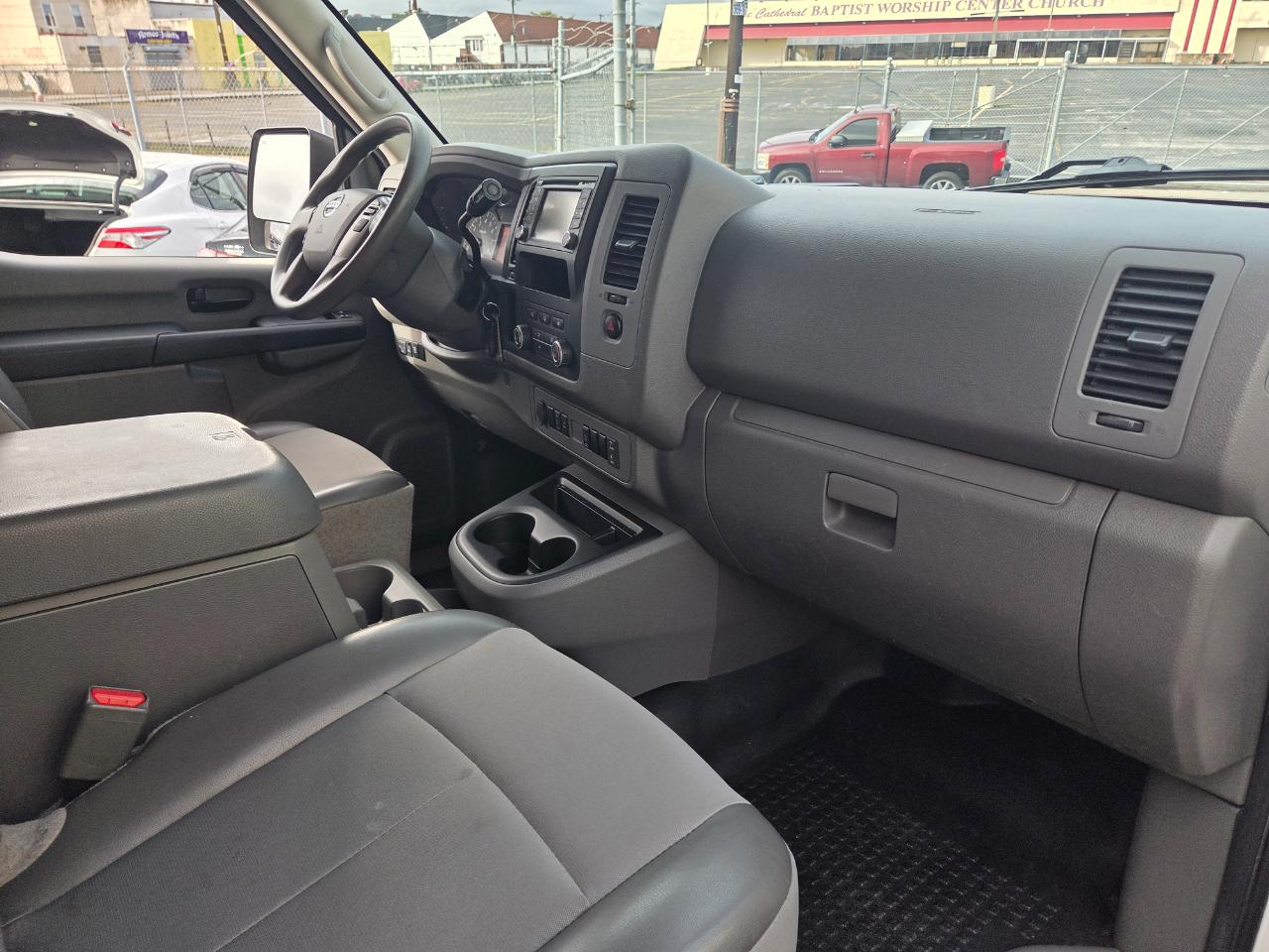 Nissan NV  2016