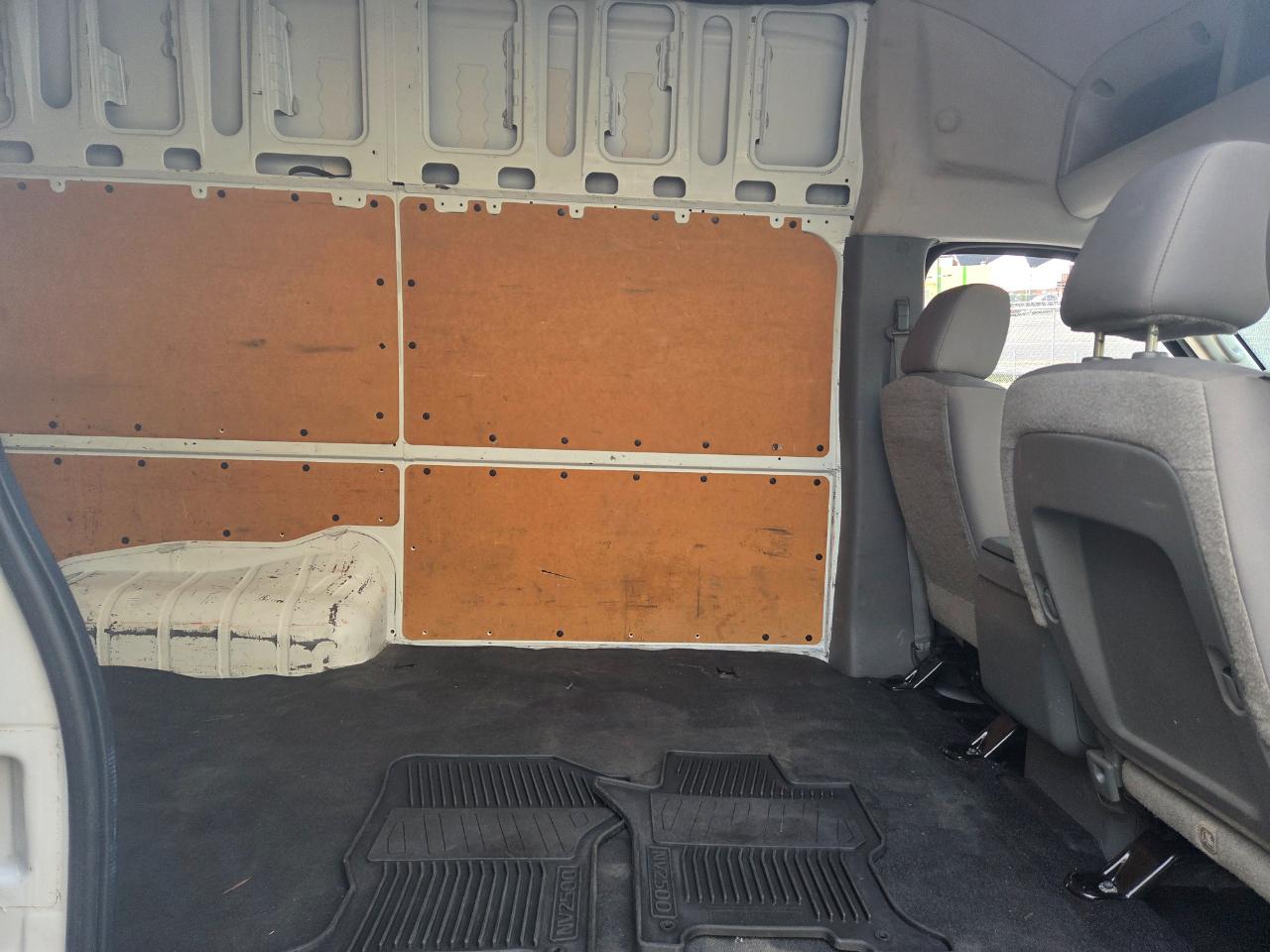 Nissan NV  2016