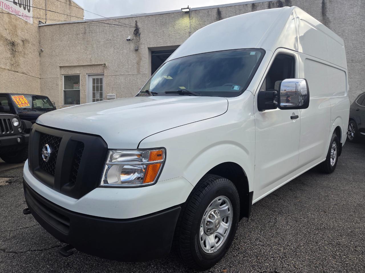 Nissan NV  2016