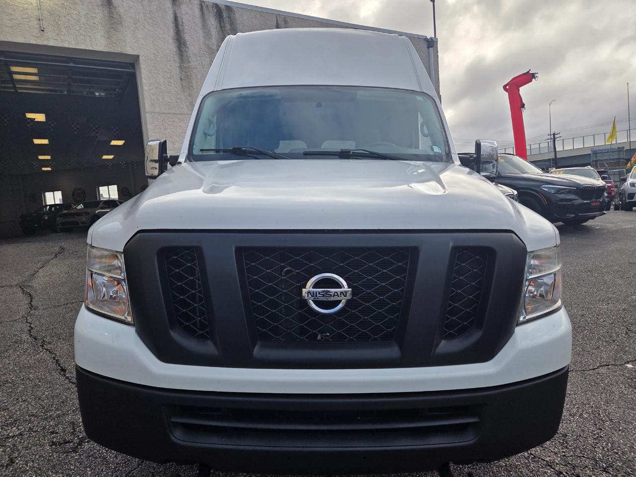 Nissan NV  2016