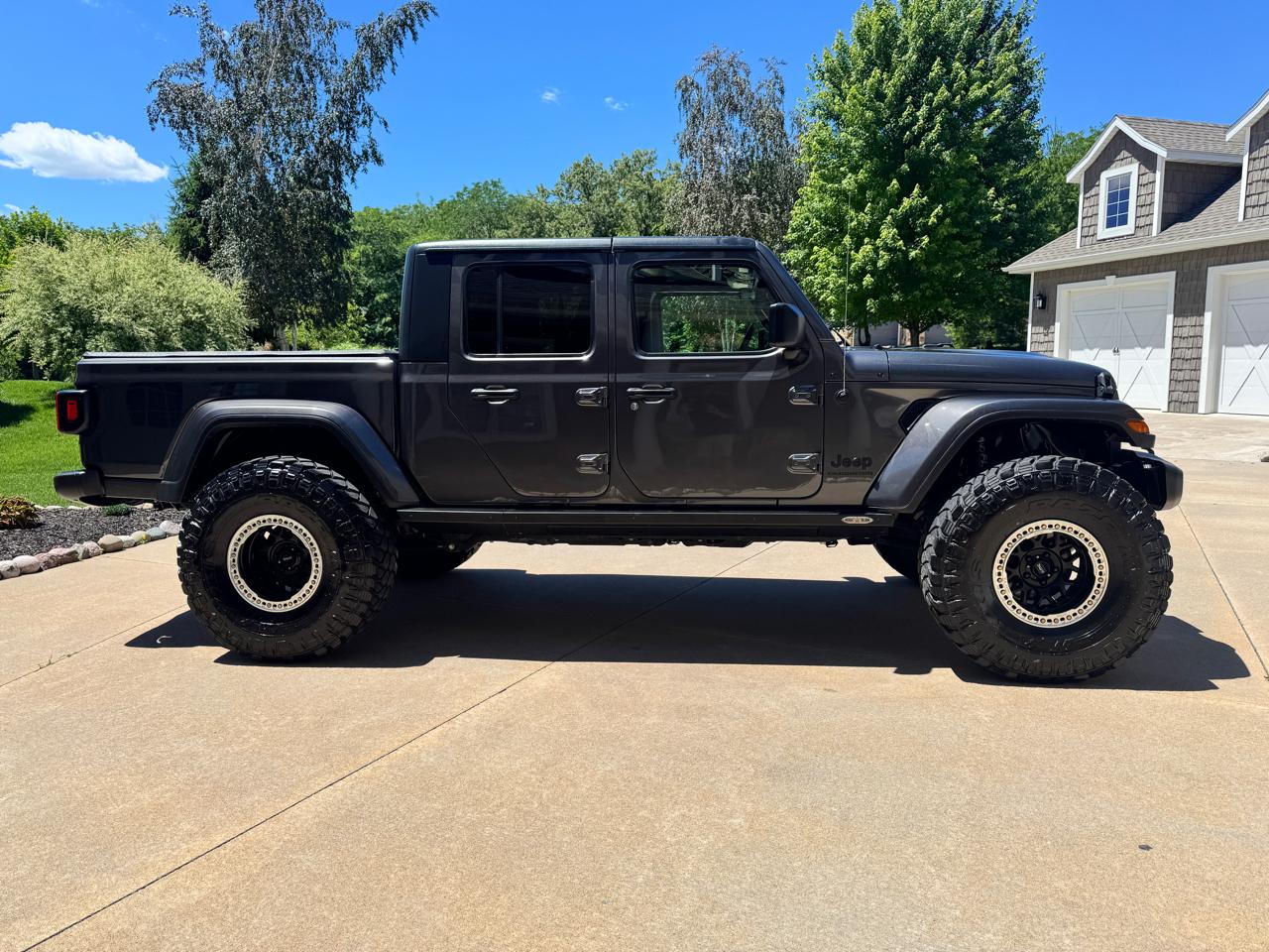 Jeep Gladiator Sport 2021