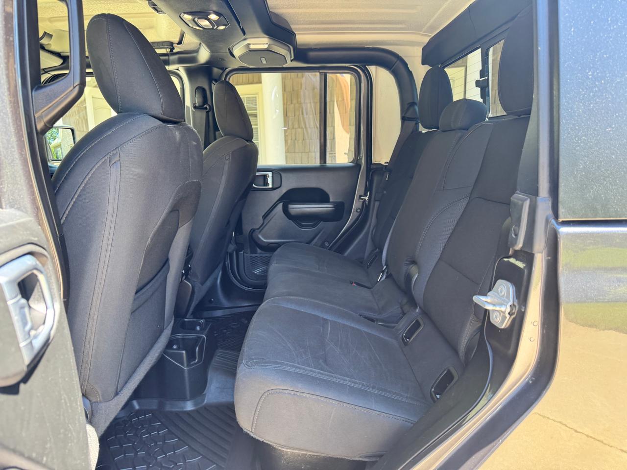 Jeep Gladiator Sport 2021