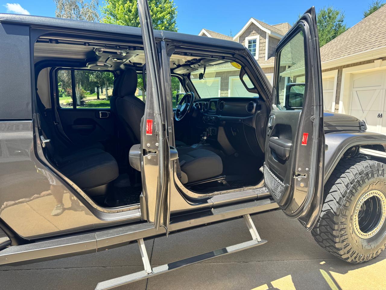 Jeep Gladiator Sport 2021