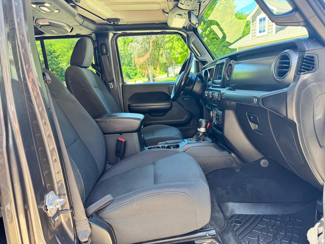 Jeep Gladiator Sport 2021