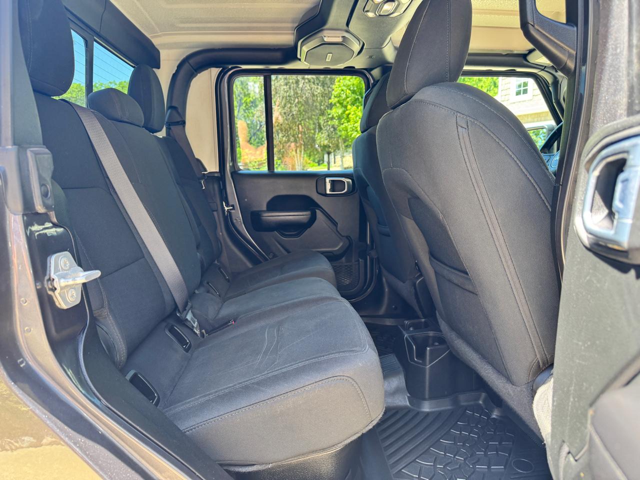 Jeep Gladiator Sport 2021