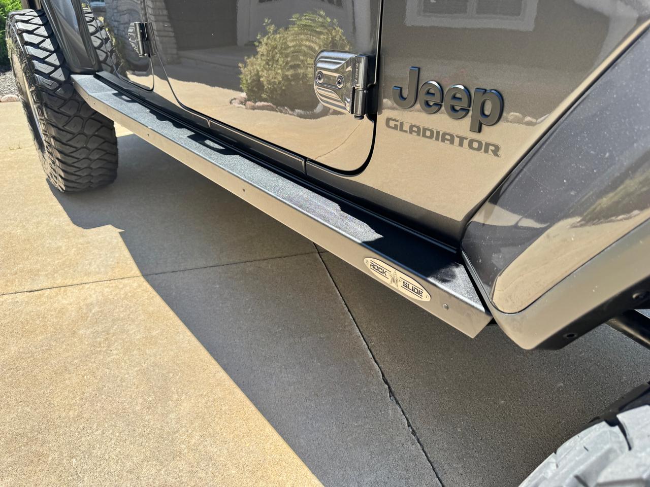 Jeep Gladiator Sport 2021