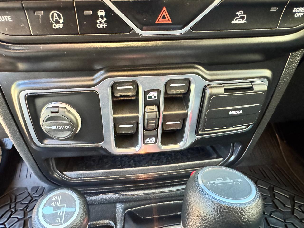 Jeep Gladiator Sport 2021